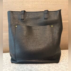 Portland Leather Pebbled Black Crossbody Tote FSCB with Zipper